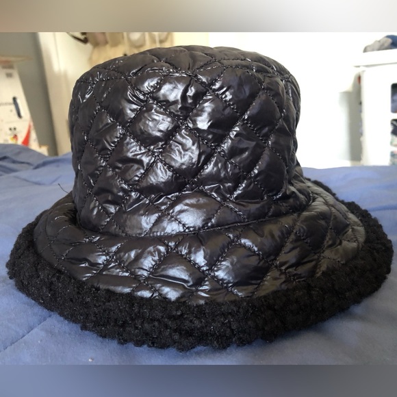 Bucket hat - Picture 1 of 5